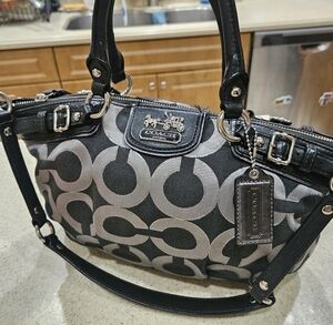 COACH LOGO HANDBAG, TOTE WITH CROSSBODY STRAP. See Pics